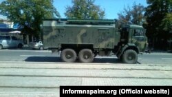 Российский комплекс РЭБ РБ-341В «Леер-3» в Донецке, лето 2015-го