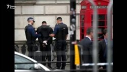 Дар маркази Лондон марди мусаллаҳ бо иттиҳоми таҳияи ҳамла дастгир шуд