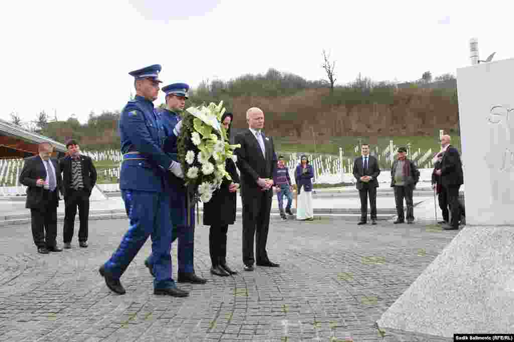 Bosnia-Herzegovina - BritishForeign Secretary William Hague MP and the Special Envoy of the UN High Commissioner for Refugees Angelina Jolie, Srebrenica, 28Mar2014