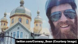 Фото зі сторінки Шона Конвея у Twitter @Conway_Sean