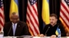 Sekretari amerikan i Mbrojtjes, Lloyd Austin, dhe presidenti ukrainas, Volodymyr Zelenskiy, marrin pjesë në takimin e Grupit të Kontaktit për Mbrojtjen e Ukrainës në bazën ajrore Ramstein në Gjermani, 6 shtator 2024.
