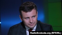 «Звільнив Андрія Гливку і Василя Горбаля. Більше немає що коментувати», – повідомив Сергій Марченко