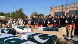 لکي مروتو کې د وژل شويو پوليسو د جنازې لمونځ ادا کېږي ـ انځور له ارشيفه