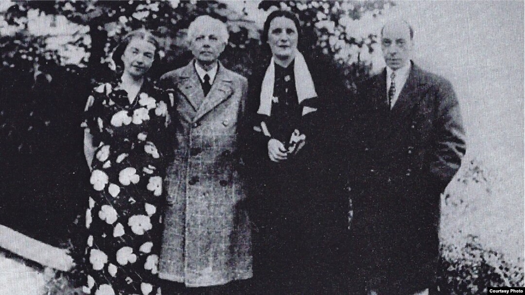 Béla Bartok alături de familia etnomuzicologului Constantin Brăiloiu, Budapesta, 1937.