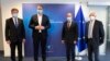 Specijalni predstavnik EU za dijalog Miroslav Lajčak, predsednik Srbije Aleksandar Vučić, premijer Kosova Avdulah Hoti i šef evropske diplomatije Žozep Borelj u Briselu 7. septembra 2020.