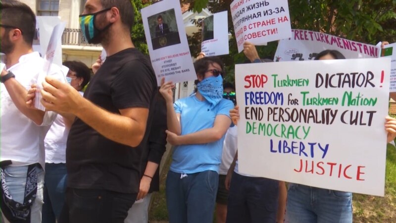 Daşary ýurtlardaky türkmenleriň protestleriniň ‘uly ähmiýeti bar’