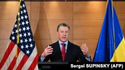 Специальный представитель Госдепартамента США в Украине Курт Волкер выступает на пресс-конференции по итогам своего визита в Украину. Киев, 27 июля 2019 года