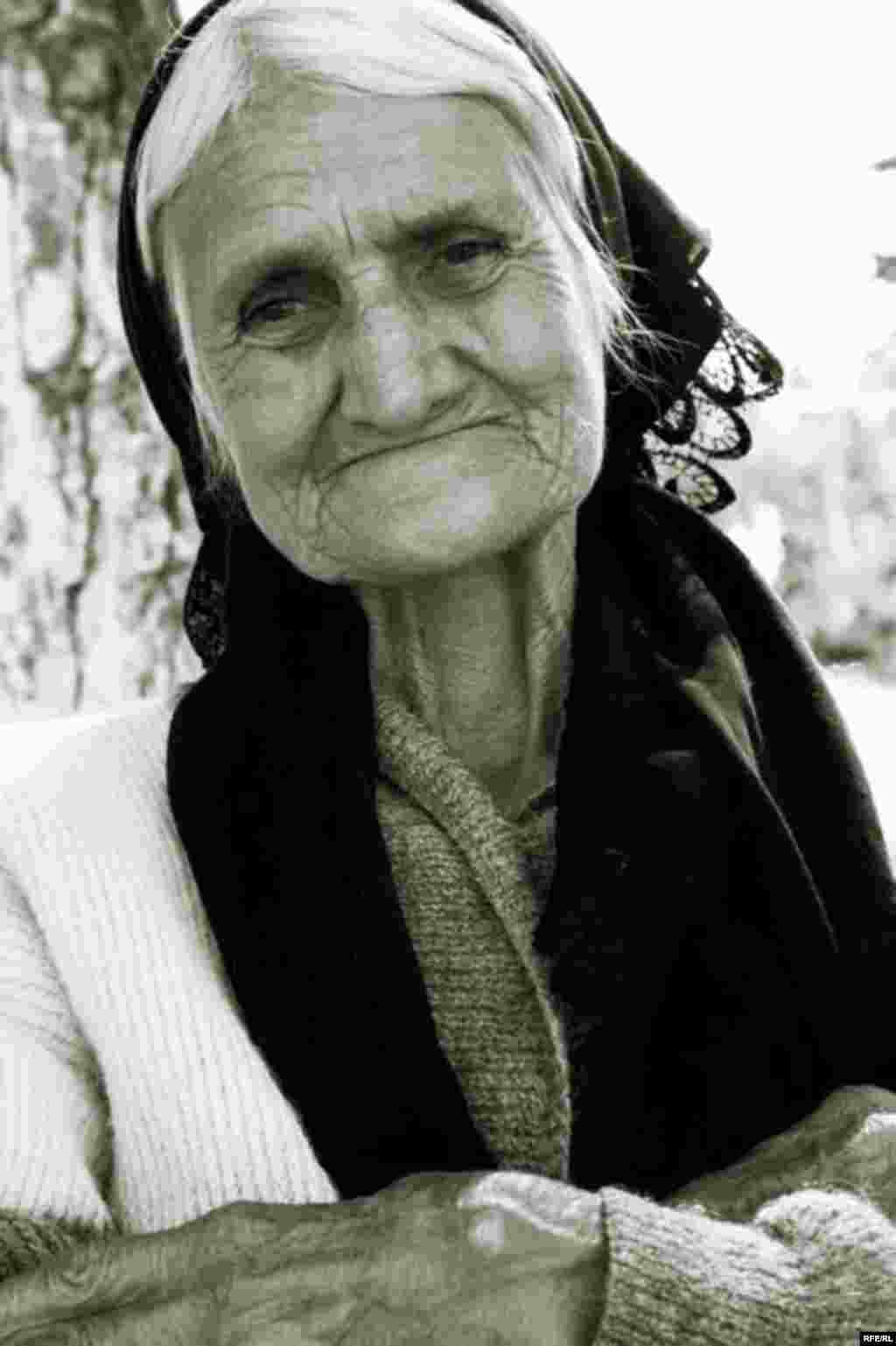 "Qocalar evi" - sonuncu dayanacaq #24