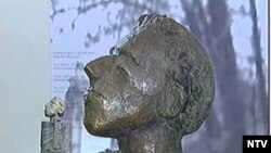 Памятник Осипу Мандельштаму будет соразмерен тихому московскому скверу и вписан в него