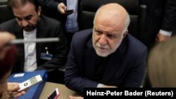 Iran's Oil Minister Bijan Zanganeh talks to journalists at the beginning of an OPEC meeting in Vienna, Austria, November 30, 2017.