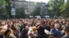 У Києві попрощалися з 24-річною Надією та її 2-річною донькою Ангеліною, які загинули під час комбінованої російської атаки в ніч проти 28 серпня. Київ, 31 серпня 2025 року