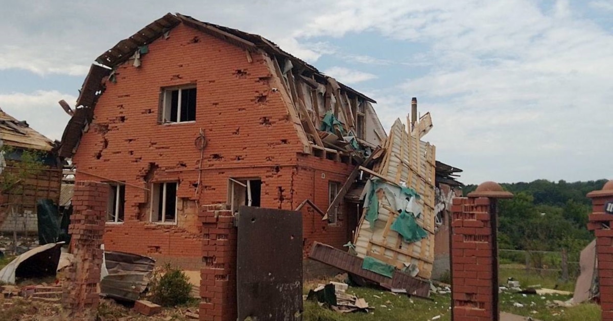 Атака російських військових на Сумщину: пошкодження будинків і вікон
