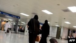 Жінки зможуть приїжджати в королівство самі, без обов’язкового супроводу чоловіка, як раніше