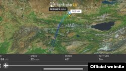 Бишкек-Баткен каттамындагы учактын абадагы жолу. Сүрөт www.flightradar24.com сайтынан алынды.