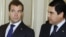 Russiýa Federasiýasynyň prezidenti Dmitriý Medwedew we Türkmenistanyň prezidenti Gurbanguly Berdimuhamedow Türkmenbaşy şäherinde, 22-nji oktýabr 2010-njy ýyl.