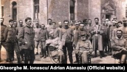 Ofițeri români la Krefeld, 1917. Gheorghe M. Ionescu al doilea din stânga