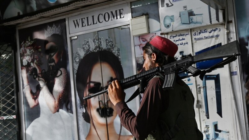OKB: Talibanët po bëjnë kontrolle derë më derë
