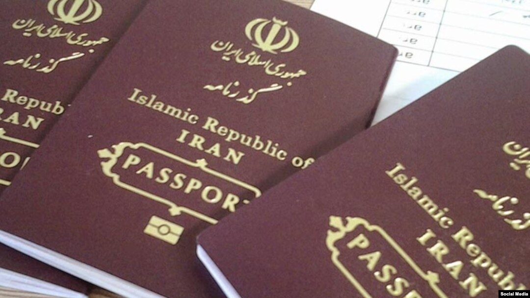 بر اساس گزارش نهاد بریتانیایی هنلی در سال ۲۰۲۰، شهروندان ایران بدون ویزا تنها قادر به سفر کردن به ۴۱ کشور جهان، از جمله ونزوئلا و زیمباوه هستند