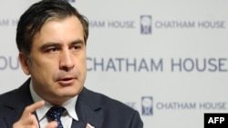 Georgian President Mikheil Saakashvili said in London that potential French arms sales to Russia could put eastern European countries at increased risk