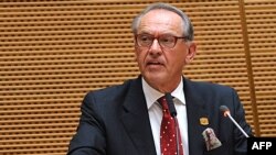 جان ایلیاسین (Jan Eliasson) معاون سرمنشی سازمان ملل متحد 