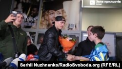 Александр Усик в аэропорту «Киев», 22 июля 2018 года