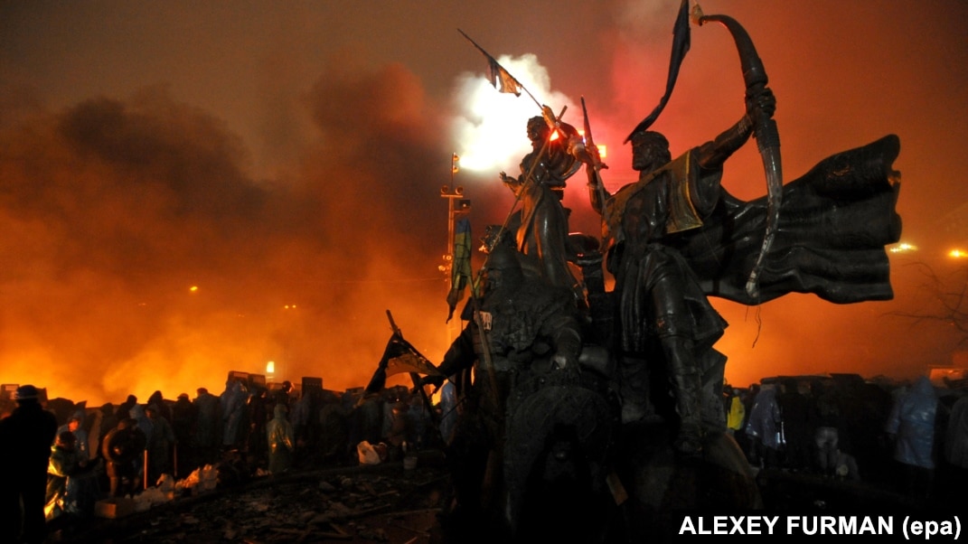 Жігіт қызды қатты трахает