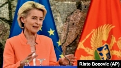 Урсула фон дер Лайен говори на пресконференция след среща с президента на Черна гора в Подгорица, 29 септември 2021 г.