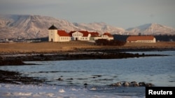 Bessastadir, reședința președintelui Islandei, lângă Reykjavik