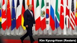 ABŞ-nyň prezidenti Donald G20 liderleriniň sammitine geldi. Ýaponiýa, Osaka, 28-nji iýun, 2019.