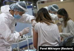 Прививка вакциной Sputnik V в Алматы (Казахстан)
