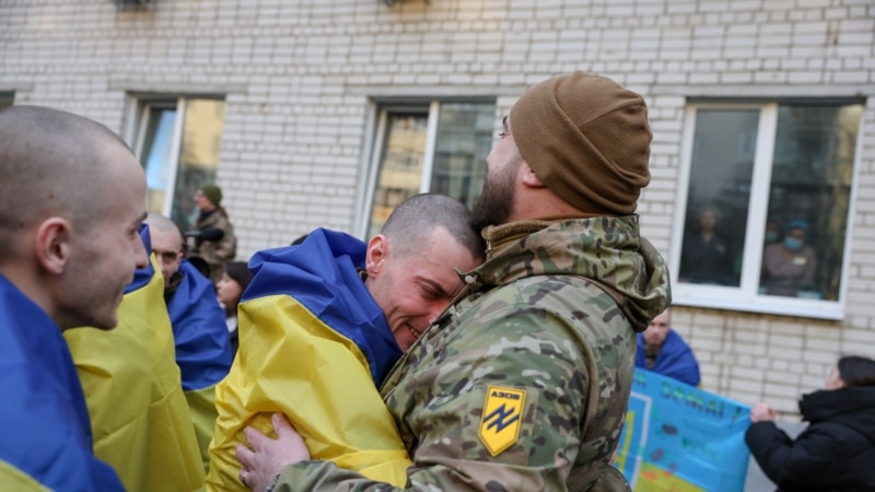 Peste 200 de soldați ucraineni eliberați de Rusia, într-un schimb de prizonieri intermediat de Emiratele Arabe Unite