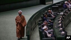 Poslanici iranskog parlamenta, Teheran, 21. maja 2025.