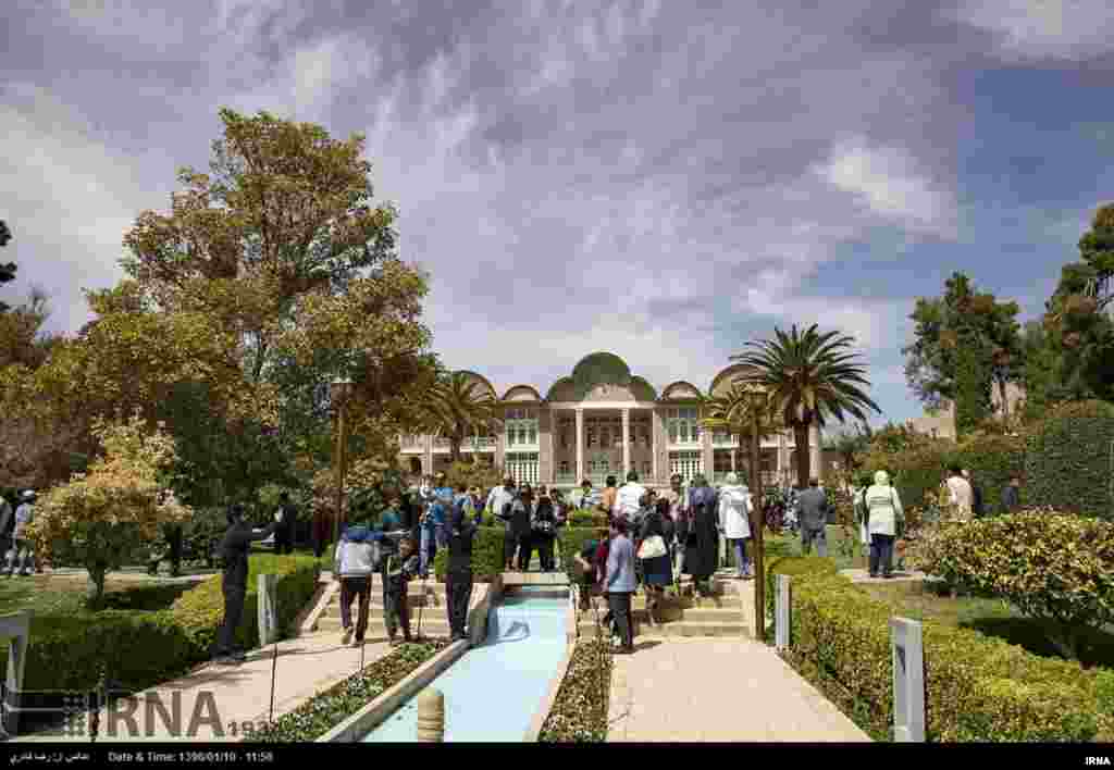 باغ ایرانی - استان&zwnj;های فارس، مازندران، اصفهان، کرمان، یزد، خراسان. تاریخ ثبت: ۲۰۱۱