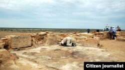 Арехологи на раскопках в Казахстане. Иллюстративное фото. 