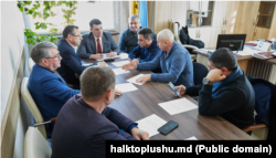 Ședința Prezidiului Adunării Populare a Găgăuziei din 21 ianuarie, în cadrul căreia s-a decis convocarea unei ședințe extraordinare a Adunării Populare pentru joi, 22 ianuarie 2026.