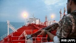 Pripadnici Revolucionarne garde Irana na brodu Stena Impero