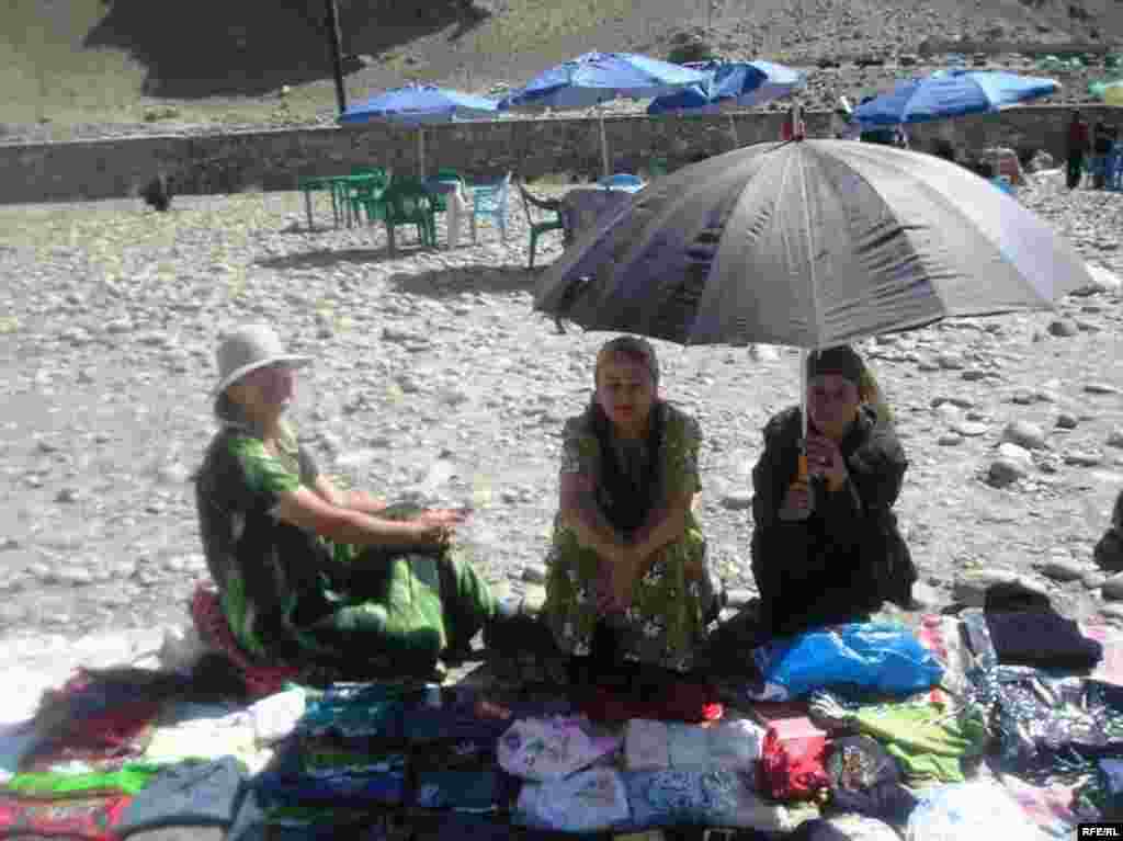 Бозори марзии Ишкошим #17