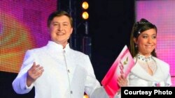 "Татар җыры" алып баручылары Фәрит Таишев һәм Гөлназ Сәфәрова