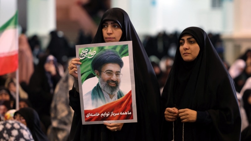 Моджтаба Хаменеї чекає на протез ноги та пластичну операцію – NYT