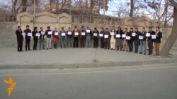 فعالان مدنی و خبرنگاران افغان نسبت به حمله انتحاری در تالارلیسه استقلال واکنش نشان دادند