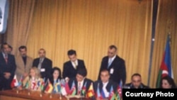 Avropa Azərbaycanlıları Konqresi, təsis protokolunun imzalanma mərasimi, Berlin, 17 aprel 2004