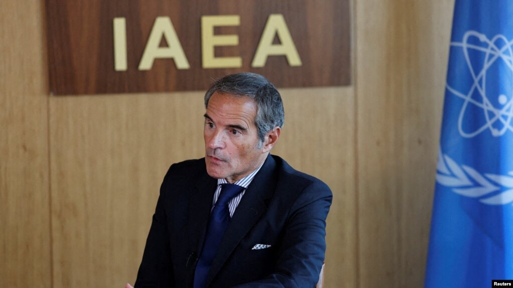 رافائل گروسی می‌گوید «ما هیچ نشانه‌ای نداریم که ما را به این نتیجه برساند که جابه‌جایی عمده‌ای در مواد [هسته‌ای] صورت گرفته باشد»