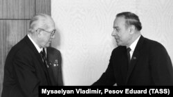 Heydər Əliyev və Yuri Andropov