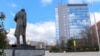 Pamje nga larg e ndërtesës së Qeverisë së Kosovës në Prishtinë, 16 korrik 2025.