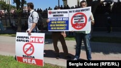 Protest față de „hărțuirea și discriminarea” celor nevaccinați anticovid, Chișinău, 3 august 2021