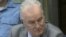 Ratko Mladić na suđenju Karadžiću