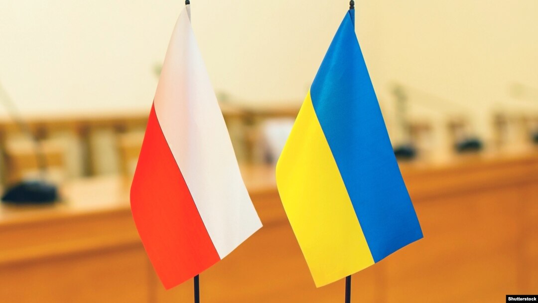 Флаги Польши и Украины