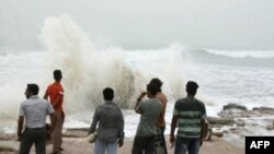 بندر جاسک هرمزگان. جنوب ایران در روزهای اخیر با شرایط بد آب و هوایی روبه‌رو بوده است. عکس آرشیوی است