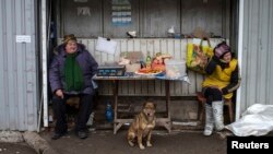 Вуличні ятки, окупований Донецьк, 5 березня 2015 року