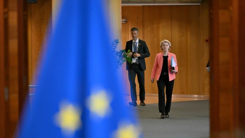 Comisia Europeană dă o ultimă șansă Guvernului să taie deficitul bugetar uriaș. Altfel, România poate pierde zeci de miliarde de euro
